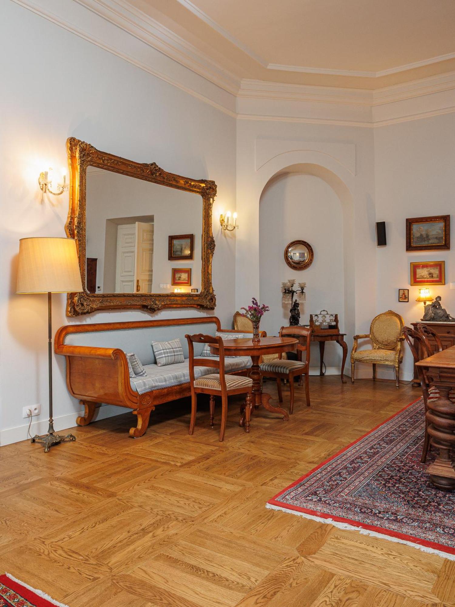 Апартаменты Zamosc Dwor Udrycze Экстерьер фото